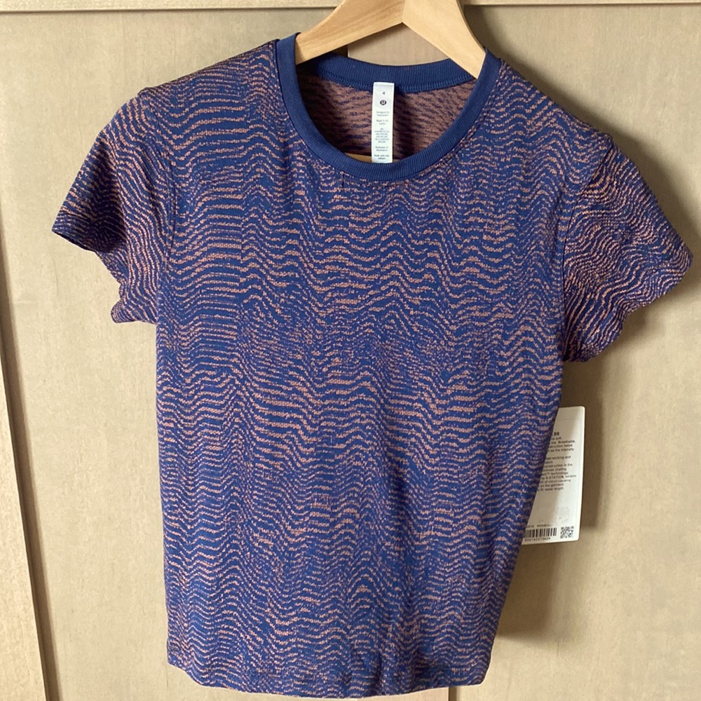 Lululemon Train To Be Short Sleeve Tee t-shirt